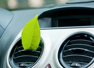 Til passende klimakontrol i bilen: Gør-det-selv udskiftning af pollenfilter