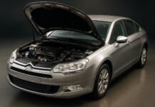 Opdag CITROËN C5 II Hatchback: Motorer, Ydelse og Effektivitet